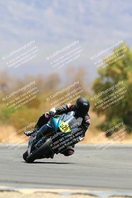 media/May-15-2022-SoCal Trackdays (Sun) [[33a09aef31]]/Turn 7 (1145am)/